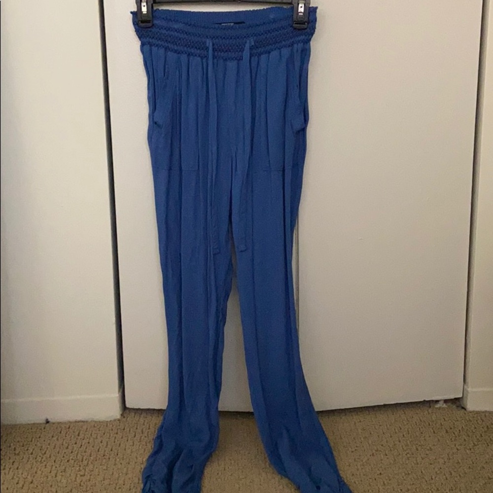 Super cute joggers never worn